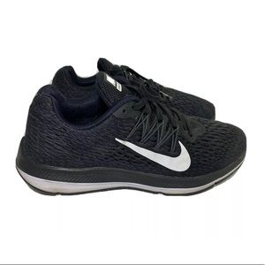 Nike zoom Winflo 5 running sneakers